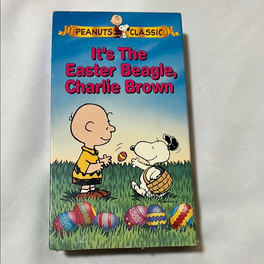 It's The Easter Beagle, Charlie Brown - A Paramount VHS movie